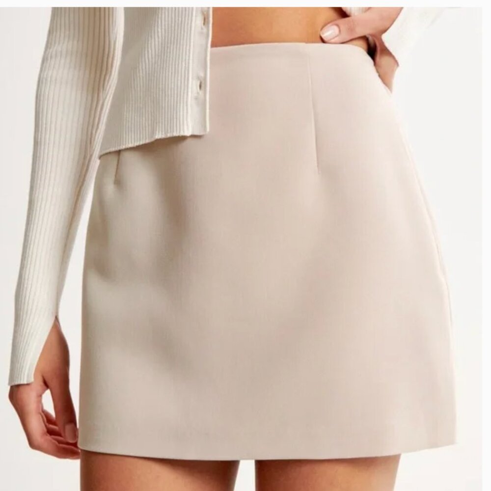 Abercrombie Menswear Mini Skort - Size small - Taupe